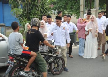 Gerakan Pemuda Minang (GPM) IKM Tualang Berbagi Takjil Bersama Ketua IKM DPC Tualang