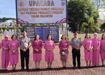 Kapolres Pimpin Upacara Kenaikan Pangkat dan Pelepasan Purnabakti di Polres Simalungun