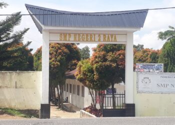 Antara Alergi dan Takut Dikonfirmasi,Kasek SMP Negeri 2 Pematang Raya Sembunyikan Diri Ditemui Wartawan