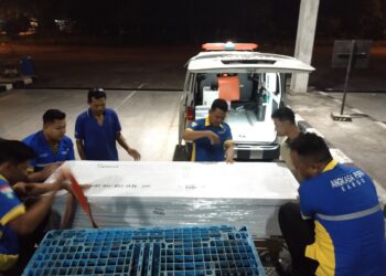Haji Uma Sewa Ambulan Antar Jenazah Warga Suruwey Aceh Tamiang Meningal di Hari Raya Idul Fitri