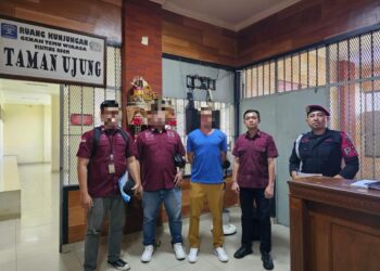 Usai Jalani Hukuman 10 Tahun, WN Rusia Diserahkan ke Kantor Imigrasi Ngurah Rai