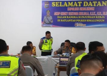 Kunjungan Kerja Kapolres Simalungun AKBP Choky Meliala Pimpin Evaluasi Kinerja Fungsi Lalu Lintas di SATPAS Simalungun