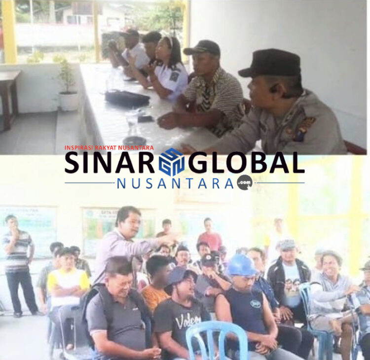Keterangan foto:Pangulu Bosar Nauli Heppi Nurnatalia Sidauruk saat debat dengan Warga yang merasa tidak diperhatikan