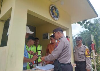 Polsek Tanah Jawa Polres Simalungun Lakukan Pengecekan Poskamling di Nagori Buntu Turunan Untuk Jaga Keamanan