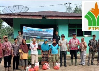 Bentuk Kepedulian PTPN IV Regional II, Kebun Unit Tinjowan Serahkan Bantuan Sembako Pada Warga Simalungun