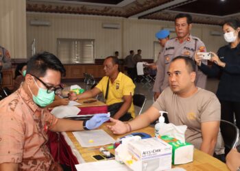 Bakti Kesehatan, Polresta Denpasar Gelar Donor Darah dalam Rangka Hari Bhayangkara ke-78