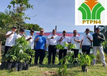 Peringati Hari Lingkungan Hidup se Dunia PTPN IV Regional II Kebun Unit Tinjowan Tanam 50 Pohon