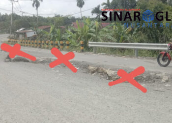 Pemerintah Jangan Abai,Jalan Lintas Kabupaten Indragiri Hilir Dengan Indragiri Hulu Belah Dua Terancam Putus