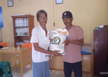 Melalui Pemerintah Nagori Marihat Tanjung, 148 KPM Terima Bantuan Beras 10 KG di Simalungun