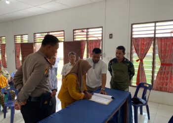 Kapolsek Tanah Jawa Selesaikan Kasus Pencurian Kelapa Sawit Dengan Restorative Justice