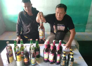 Polsek Bangun Resor Simalungun Gelar Razia Miras, Sita Puluhan Botol Minuman Keras