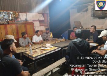 Polsek Serbalawan Gelar Patroli Malam Hari di Nagori Purbasari, Jalin Hubungan Baik dengan Warga