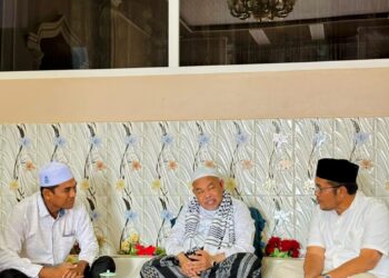 Paslon Wali Kota Lhokseumawe Fathani-Zarkasyi Jalin Silaturahmi Dengan Sejumlah Ulama Kharismatik Aceh