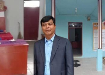 Maskan Tarigan Bersama Perangkat Desa Perasmian Permalukan Penghargaan Ajang Bergengsi Yang Diterima Bupati Simalungun RHS