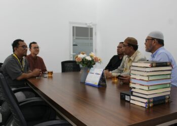 Pengawas Sekolah Dinas Pendidikan Aceh Salurkan Donasi Palestina Melalui Rumah Amal Masjid Usk