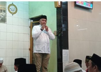 Bupati Bogor Rusdy Susmanto Tarling di Masjid Al-Mansur Cibinong