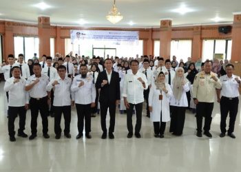Tercepat se Sumsel Bupati Muchendi Serahkan SK CPNS Kabupaten OKI 