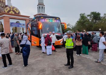 Polsek Tualang Resor Siak Sukses Amankan Pelepasan Calon Jemaah Haji Kecamatan Tualang