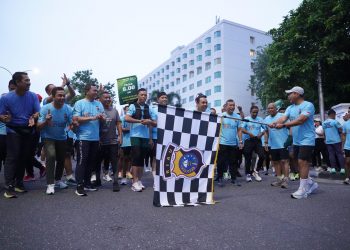 Kapolda Riau Irjen Pol.Herry Heryawan Didampingi Wakapolda Brigjen Pol Jossy Kusumo Launching Event Riau Bhayangkara Run 2025