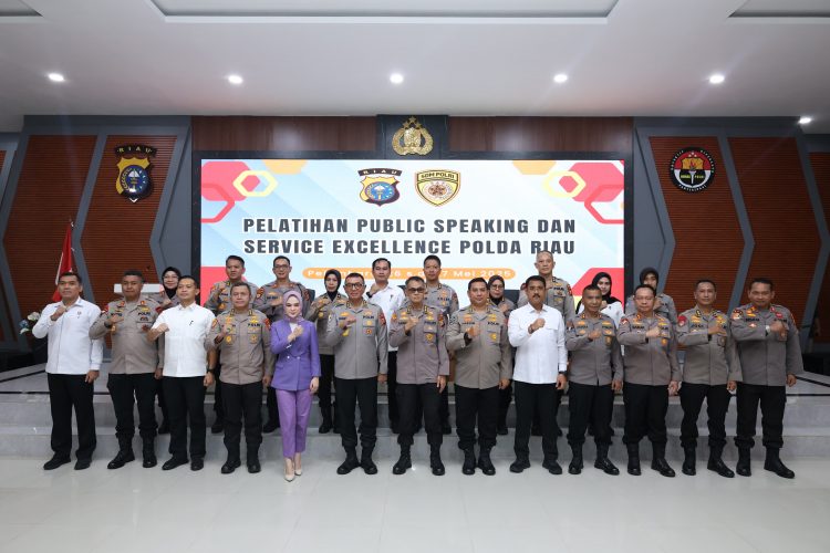Polda Riau Gelar Pelatihan Public Speaking dan Service Excellence untuk Tingkatkan Kompetensi Personel (Dok.SGN)