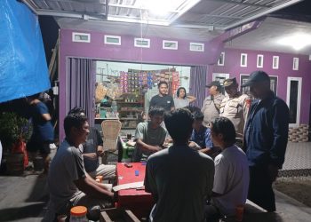 Wujudkan Kamtibmas Kondusif, Polsek Gelar Patroli KRYD di Kedai Tuak Kampung Pinang Sebatang Timur