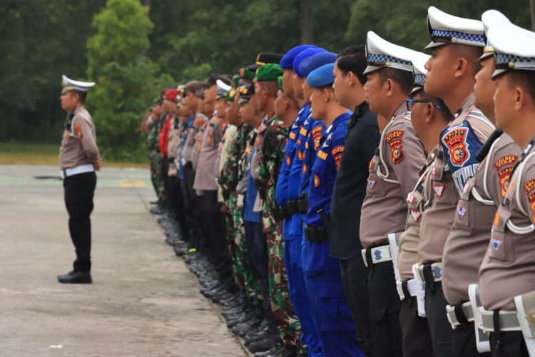 Foto: Polri Siaga Dalam Pengawalan Pelantikan Bupati Siak, 4 Juni 2025. (Dok.SGN)