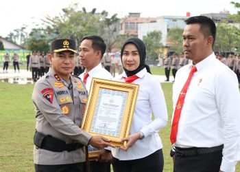Polda Riau Luncurkan Tim “RAGA PLUS” dan Beri Penghargaan kepada Personel Berprestasi