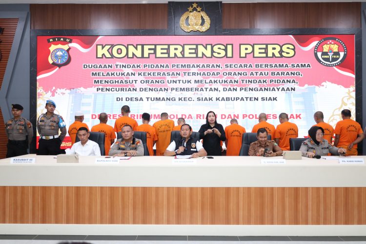 Foto: Konferensi pers Polda Riau Tetapkan Tersangka Kerusuhan di PT SSL.