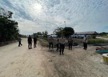 Polres Siak Gelar Patroli di Kampung Tumang Pasca Aksi Unjuk Rasa di PT. SSL, Jaga Situasi Tetap Kondusif