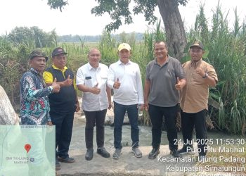 PTPN IV Unit Tinjowan Bersama Haji Budi Bantu Masyarakat Perbaiki Irigasi Sebagai Komitmen Dukung Program Hanpang