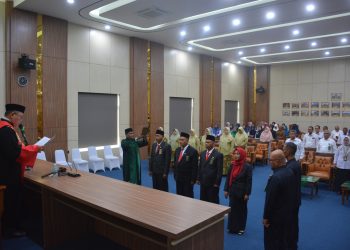 Ketua Pengadilan Tinggi Banda Aceh Lantik 4 Panitera Pengganti dan 20 P3K : Semoga Kinerja PT BNA Lebih Optimal dan Meraih ZI WBK