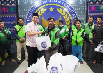 Peduli Sesama, Rutan Kelas I Medan Salurkan 50 Paket Bansos untuk Driver Ojol