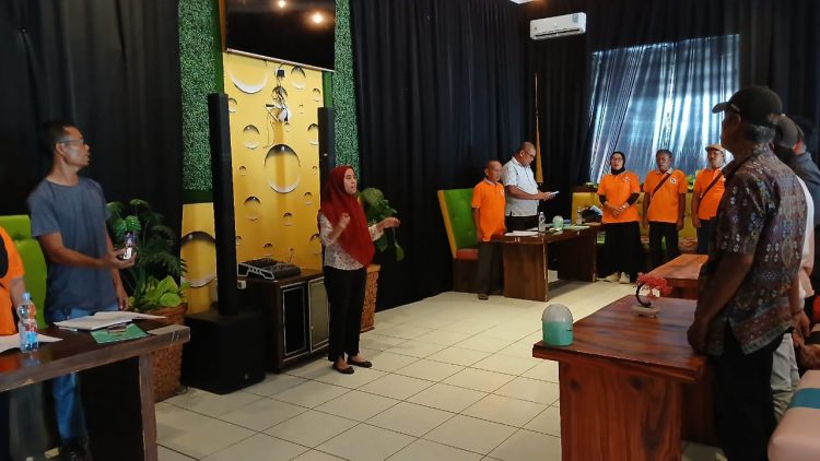 Rapat Anggota Tahunan Koperasi KUD Negeri Bandar pembukuan Tahun 2024 berlangsung sukses di Tasya Cafe pada Selasa (16/09/2025)