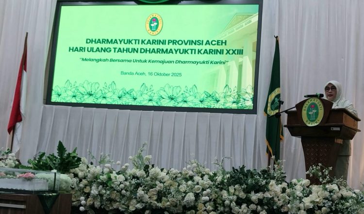 Ketua DYK Provinsi Aceh, Ny. Suhesti Nursyam, dalam sambutannya menekankan pentingnya membina keharmonisan keluarga sebagai fondasi dukungan terhadap suami menjalankan tugas.Kamis(16/10/3025)
