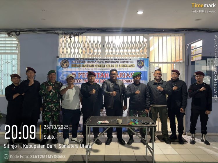 Karutan bersama jajaran Rutan Kelas IIB Sidikalang melaksanakan Razia Insidentil gabungan bersama APH setempat. Foto: Dok. Rutan Kelas IIB Sidikalang.