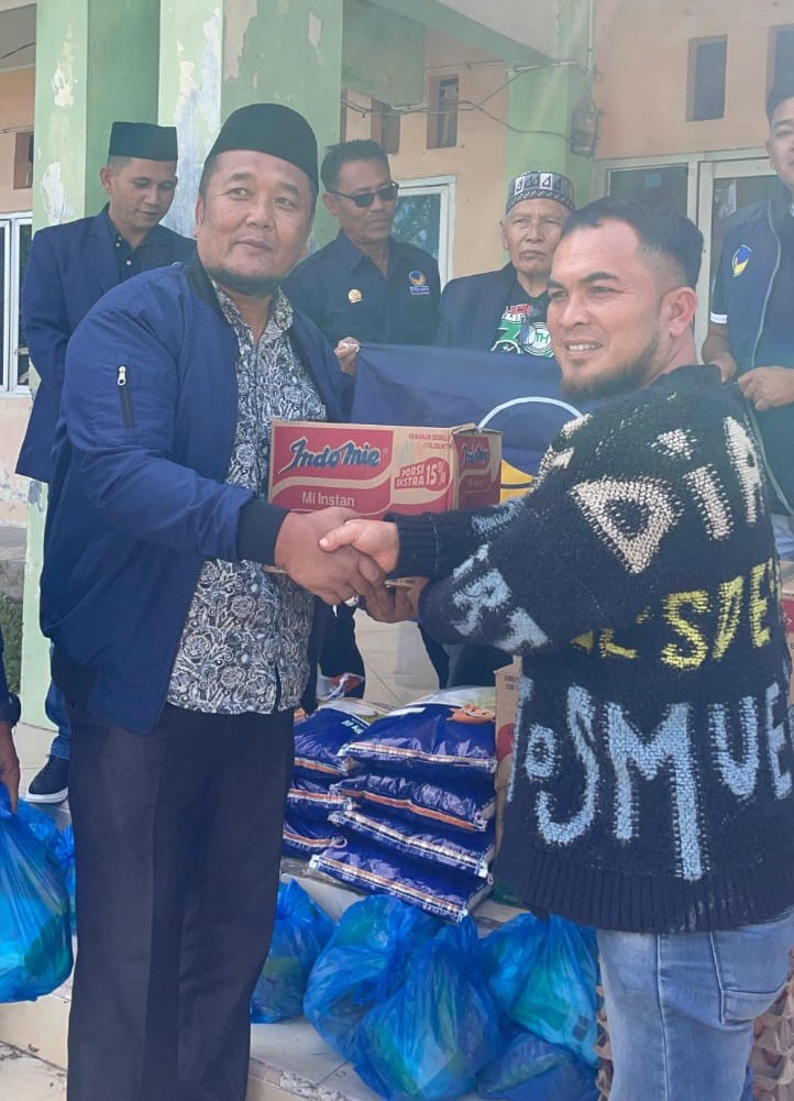 DPD Partai NasDem Salurkan Puluhan Bantuan Untuk Panti Asuhan Dalam Memperingati HUT Ke-14 Partai NasDem. Doc. Rizki Maulizar)