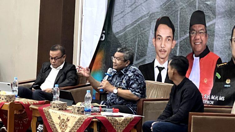 Dr. Taqwaddin menegaskan bahwa pengadilan, mulai dari Pengadilan Negeri, Pengadilan Tinggi, hingga Mahkamah Agung, merupakan benteng terakhir dalam penegakan hukum korupsi.