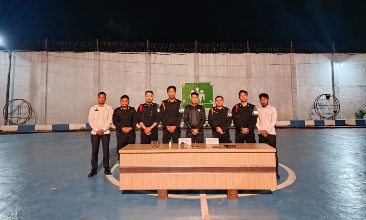 Lapas Narkotika Kelas IIA Pematangsiantar menggelar razia mendadak di blok hunian Warga Binaan Pemasyarakatan (WBP),Selasa (04/11/2025)