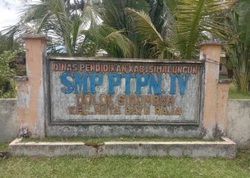 Ditengah Jeritan Ekonomi Sulit Dugaan Pungli “Uang Hari Guru” Menguap, Kepsek SMP PTPN IV Dosin Terkesan Cuci Tangan