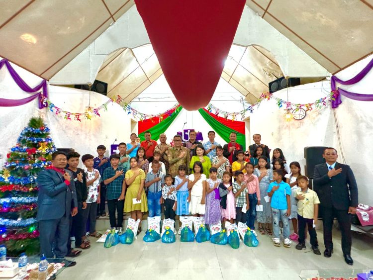 PTPN IV Regional II Kebun Bah Birung Ulu menggelar Perayaan Natal Oikumene Tahun 2025 yang berlangsung di Gereja HKBP Kebun Bah Birung Ulu, Jumat (5/12/2025).