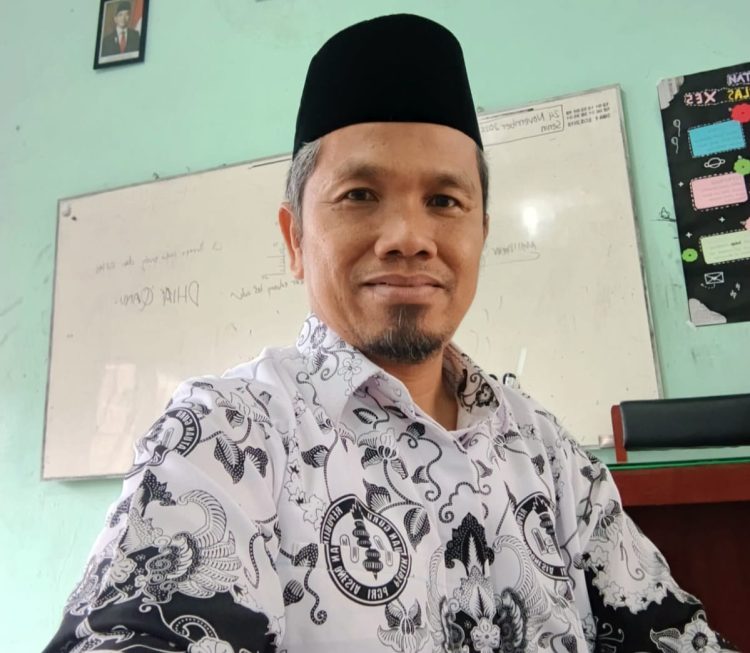 Ketua PGRI Cabang Langsa Kota, Lumibra Butar Butar