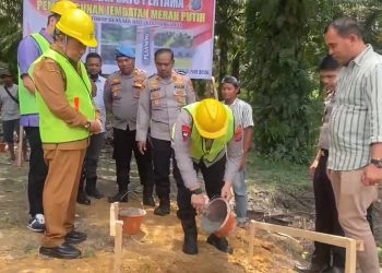 Kapolres Labusel Hadiri Peletakan Batu Pertama Jembatan Merah Putih Presisi di Torgamba, Wujud Kepedulian Bersama