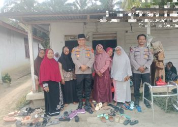 Kapolsek Kampung Rakyat AKP Muhammad Ilham Lubis, S.H.,Sambangi Warga Demi Sampaikan Pesan Kamtibmas
