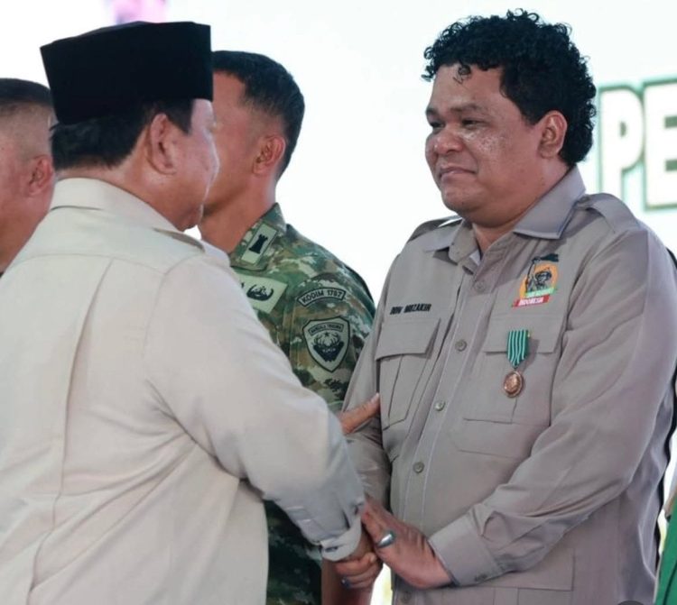 Ketua Umum Dewan Pimpinan Nasional (DPN) Tani Merdeka Indonesia, Don Muzakir,saat bertemu dengan presiden Prabowo Subianto