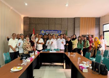 Sulhajji Jompa Kembalikan Formulir Calon Ketua KADIN Kabupaten Bogor, Bawa Semangat Kolaborasi: “Bukan Mencari Lawan, Tetapi Mencari Kawan”