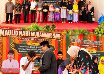 Maulid di SMAN 7 Banda Aceh: 121 Anak Yatim Disantuni, Siswa Diingatkan Bijak Bermedia Sosial