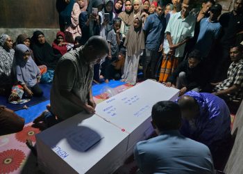 Tragis! Rosmina Meninggal di Malaysia, Dua Anak Kecil Menanti Ibu yang Tak Akan Kembali, Haji Uma Bersama BP3MI, GAB dan Warga Aceh Gotong Royong Pulangkan Jenazah 