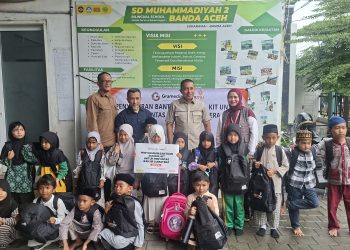 Perkuat Kepedulian Pendidikan, PD Muhammadiyah Banda Aceh, Lazismu, dan Gramedia Kembali Berbagi School Kit