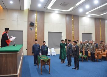 Ketua Pengadilan Tinggi Banda Aceh Lantik Dua Panitera Pengganti, Tekankan Integritas dan Penguasaan Teknologi