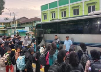 Ikuti Turnamen Pancak Silat Se Sumatra Utara Di Kabupaten Simalungun, PPS Salam Kota Tebing Tinggi Di Lepas Oleh Oki Ikbal Prima,S.E Calon Walikota Tebing Tinggi